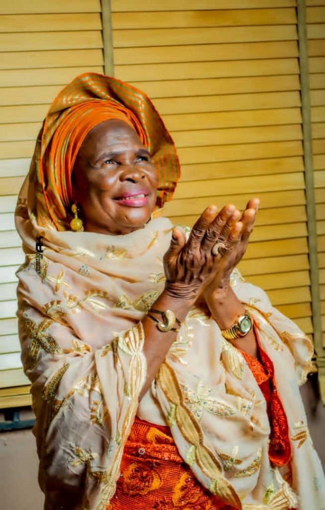 Bodija Akinwale Felicitate Mother Of Ibadan North Chairman (Agba Egbe) On Birthday Anniversary, Describes Her As An Example Of A Virtues Woman