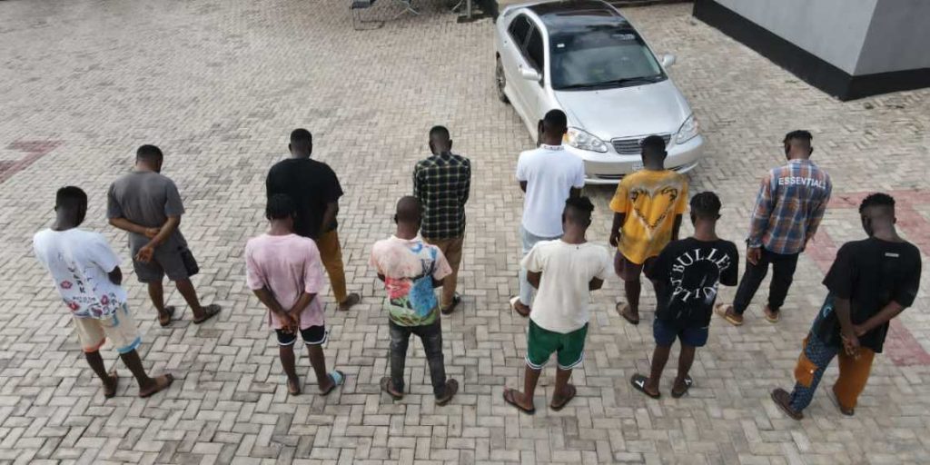 EFCC Arrests 12 Suspected ‘Yahoo Boys’ in Ibadan, Recovers Car, Phones, Laptops