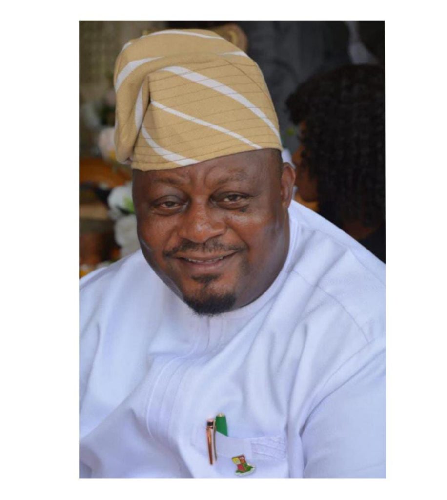 Honourable Adeniyi Adeyinka Kazim Bibire’s Leadership is a Model For Others to Follow || Written By Aderibigbe yisahu Ajibola