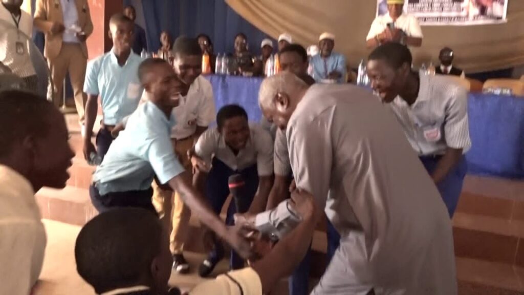 2024 Children’s Day: Oyo Commissioner Prostates, Begs Youths on Drug Use