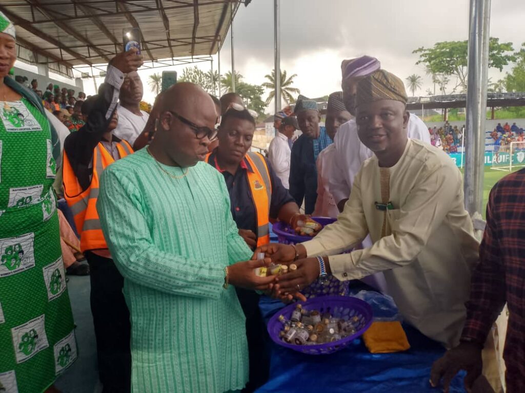 Jubril Dotun Sanusi Praises Makinde for Proactive Cholera Prevention Measures as Kolapo Initiates Chlorination Drive in Ona-Ara LG