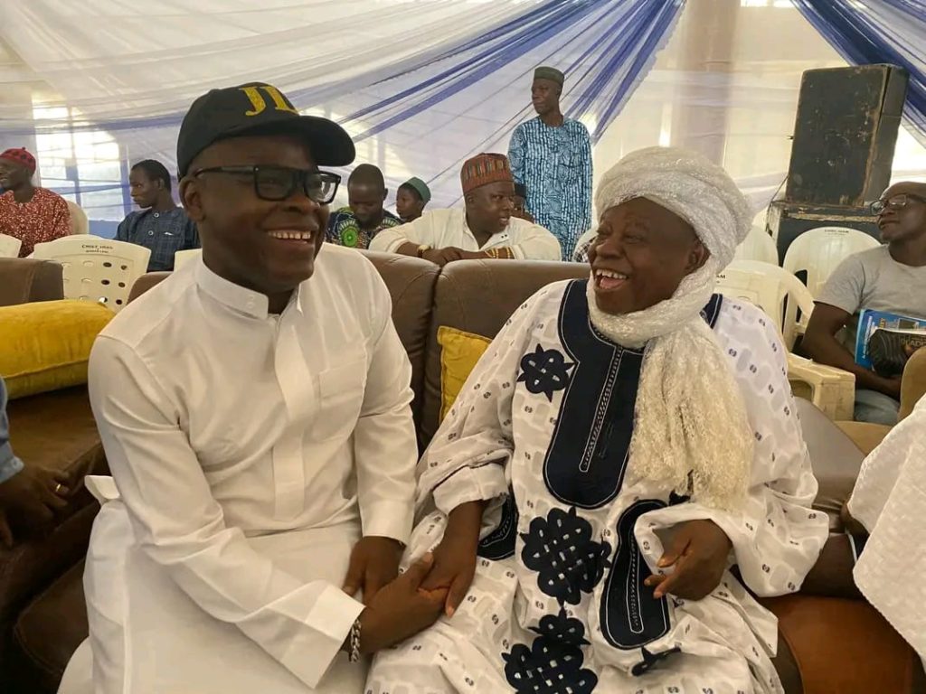 Jubril Dotun Sanusi Celebrates His Eminence, Sheikh Abdulganiy Abubakry Agbotomokekere on his Birthday Anniversary